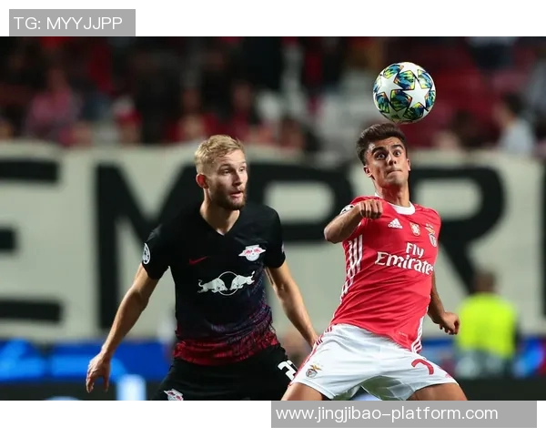 足总杯惊现冷门莱比锡3-0本菲卡争议判罚引发全场热议